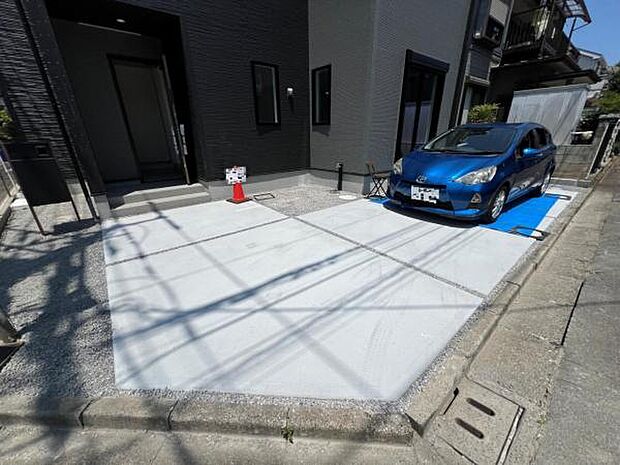 駐車場ももちろん完備しておりますのでお車所有の方にも心強いです。