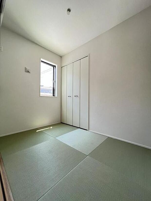 和室スペースです。畳のお部屋は寛げる空間ですね。