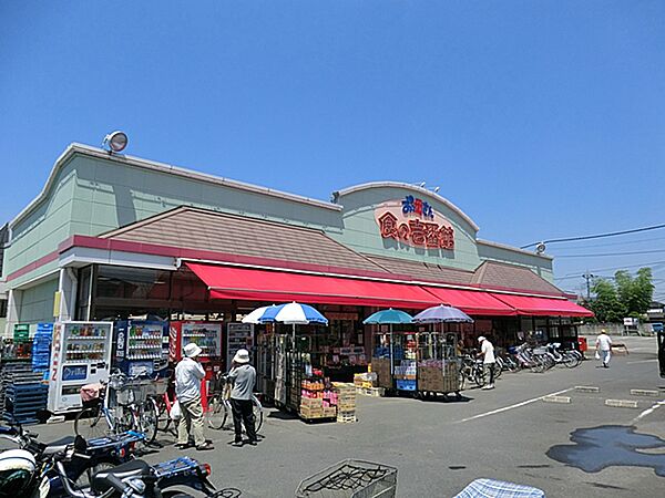 おっ母さん食の壱番館まで約580m（徒歩8分）
