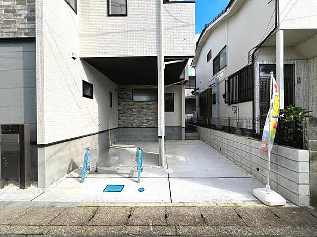 駐車場ももちろん完備しておりますのでお車所有の方にも心強いです。