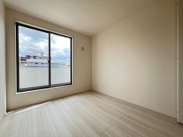 子供部屋にもちょうど良い大きさのお部屋です。
