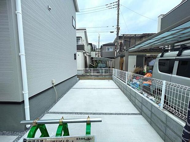 駐車場ももちろん完備しておりますのでお車所有の方にも心強いです。