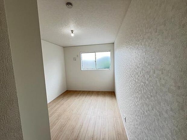 子供部屋にもちょうど良い大きさのお部屋です。
