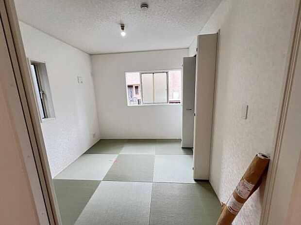 和室スペースです。畳のお部屋は寛げる空間ですね。