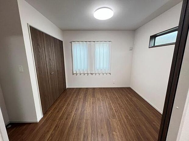 子供部屋にもちょうど良い大きさのお部屋です。