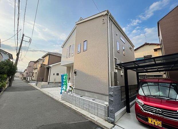 前面道路を含めた現地写真です。ぜひ周辺環境も併せてご覧ください。