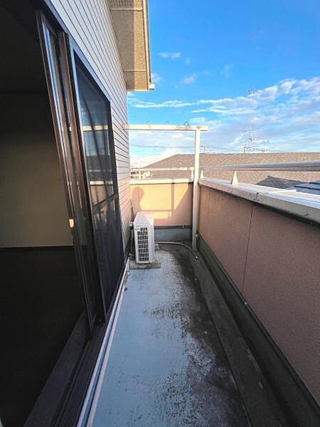 お洗濯ものを気持ち良く太陽の光で干せるのが嬉しいですね。