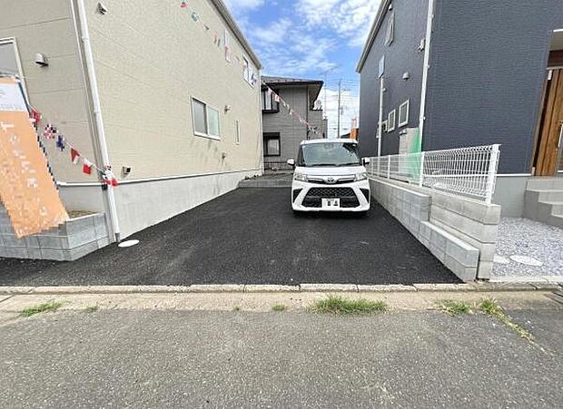 駐車場ももちろん完備しておりますのでお車所有の方にも心強いです。