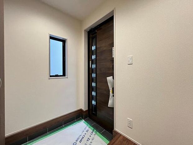 いつも気持ちよくご家族を迎えられる玄関です。
