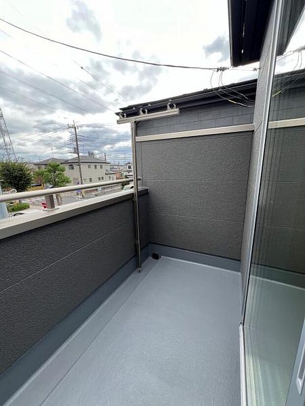 お洗濯ものを気持ち良く太陽の光で干せるのが嬉しいですね。