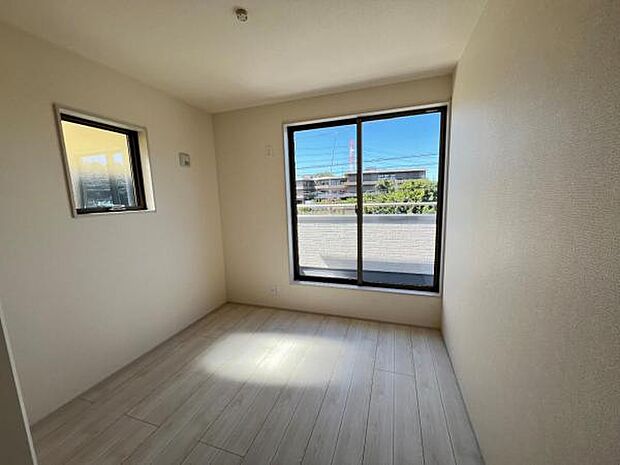 子供部屋にもちょうど良い大きさのお部屋です。