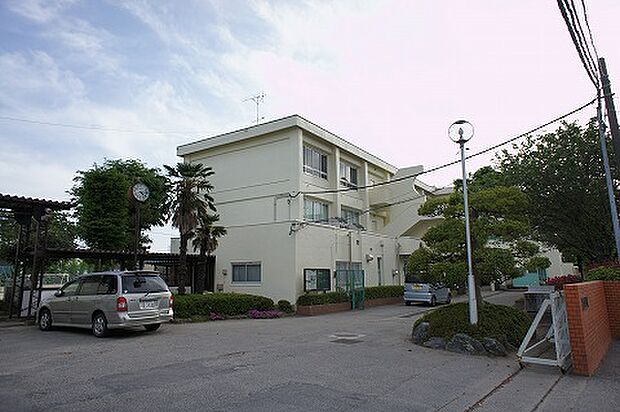 春日部市立豊春中学校まで約1200m(徒歩15分)