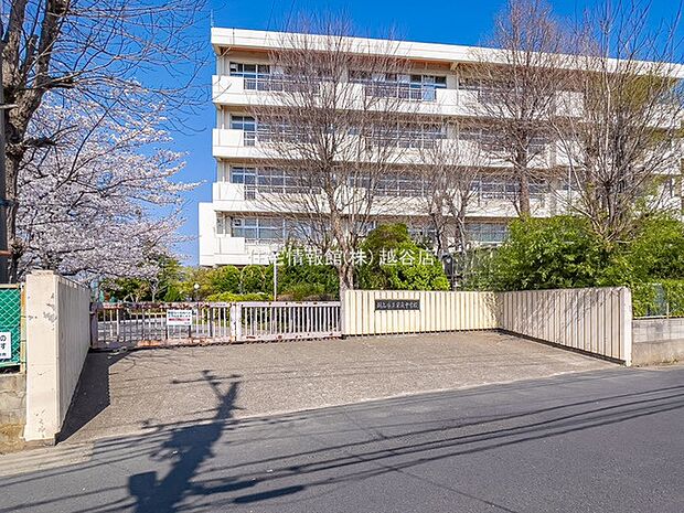 越谷市立栄進中学校まで約350m(徒歩5分)