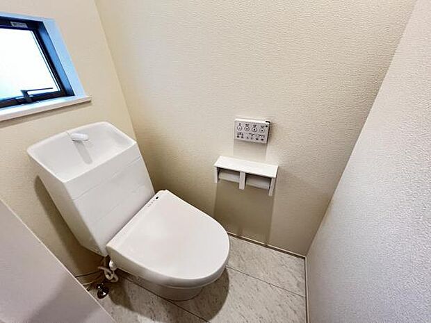 ほっと安らげるトイレ空間です。