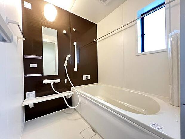 お風呂でほっとひといき。1日の疲れを癒しましょう。