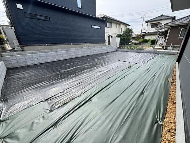 お庭スペースは、ガーデニングやお子様との外遊びなど多彩な用途でお楽しみいただけます。