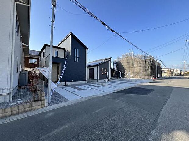 道路側からの眺望です。