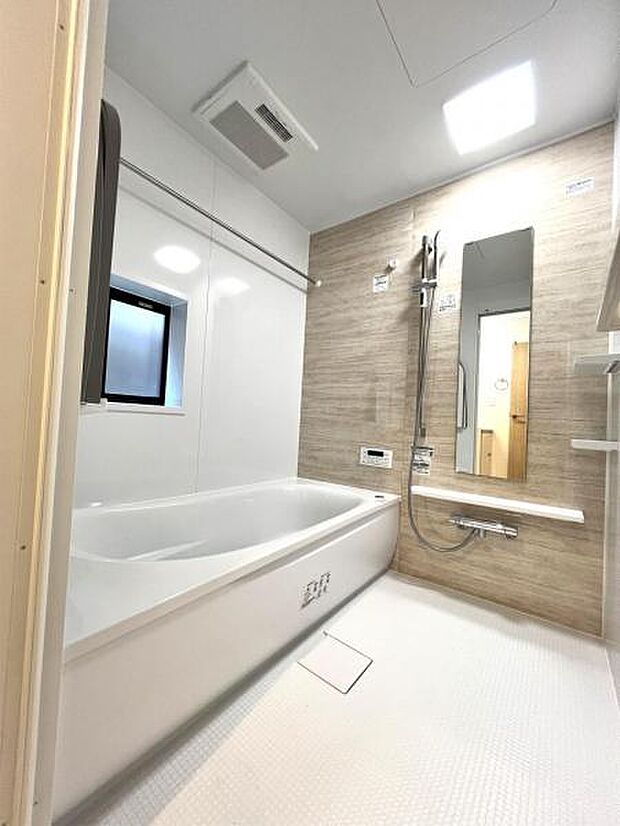 お風呂でほっとひといき。1日の疲れを癒しましょう。