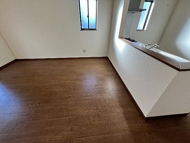 ご家族の温かい時間を演出するダイニングスペースです。