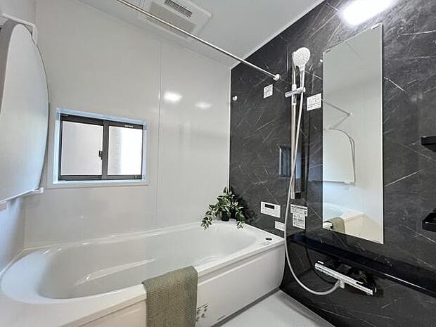 お風呂でほっとひといき。1日の疲れを癒しましょう。