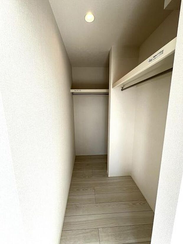 ウォークインクロゼットのある住まいで収納上手な生活を。