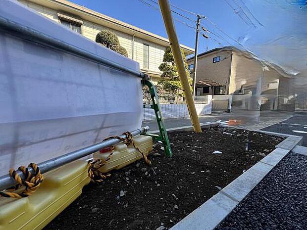 お庭スペースは、ガーデニングやお子様との外遊びなど多彩な用途でお楽しみいただけます。