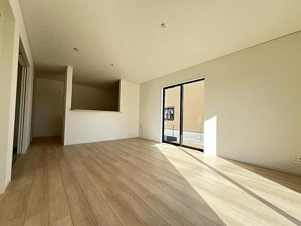 家族団らんの場所としてゆったりと居心地の良いリビングです。