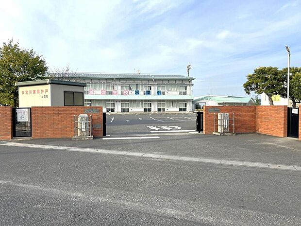 加須市立水深小学校まで約2100m（徒歩27分）