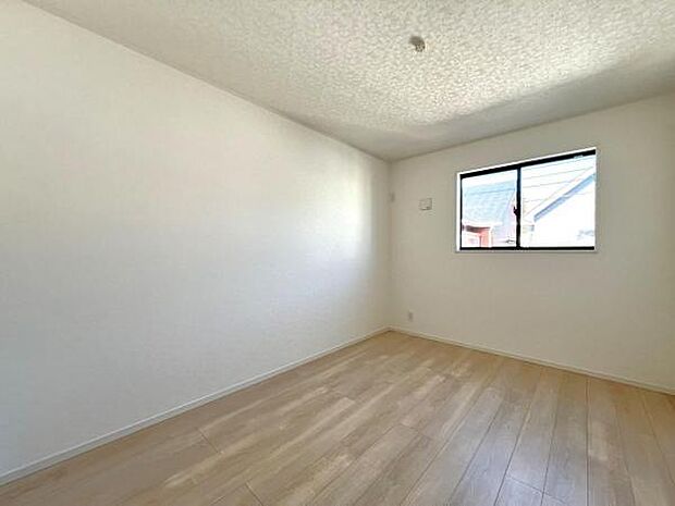 子供部屋にもちょうど良い大きさのお部屋です。