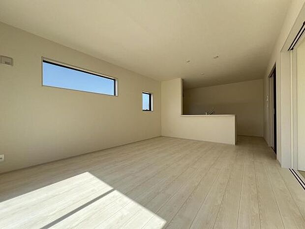 家族団らんの場所として、ゆったりと居心地の良いリビングです。