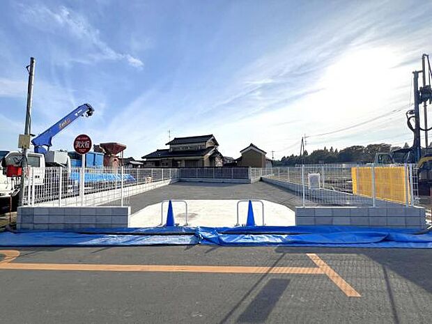 分譲地内には公園もございます。