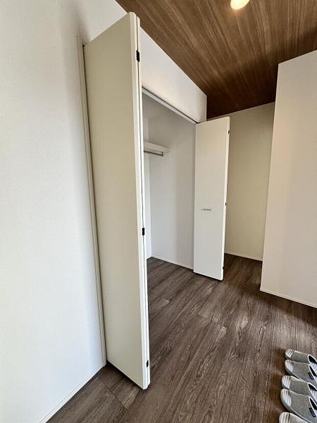 あると嬉しいファミリークローゼットです。