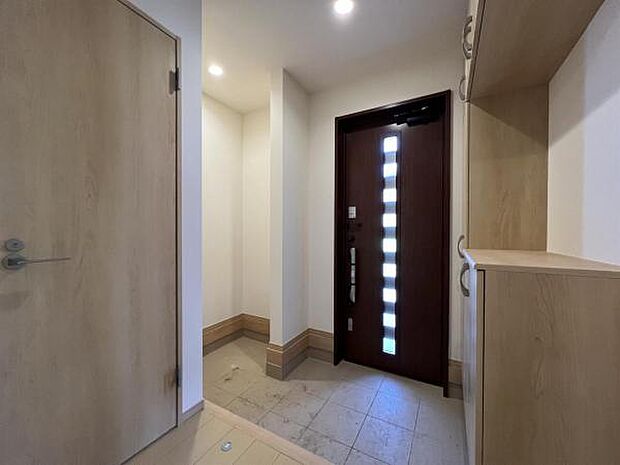 玄関がいつも片づくシューズインクローゼットがあります。