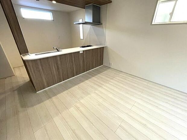 ご家族の温かい時間を演出するダイニングスペースです。