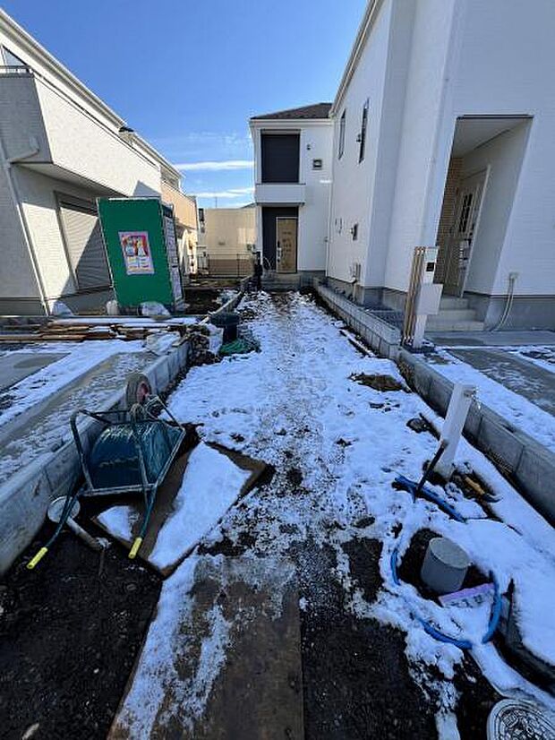 駐車場ももちろん完備しておりますのでお車所有の方にも心強いです。