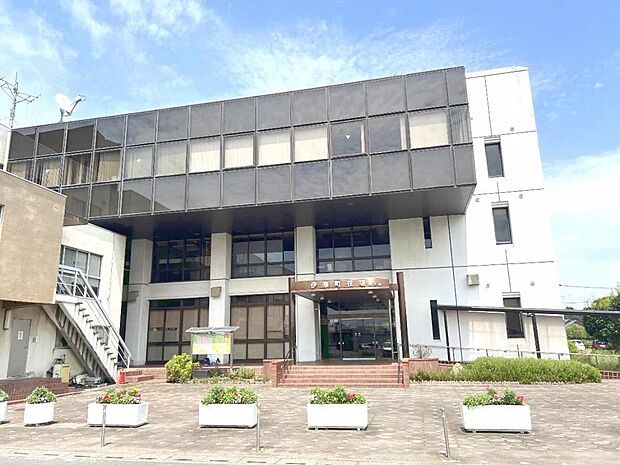 伊奈町役場まで約1300m(徒歩17分)