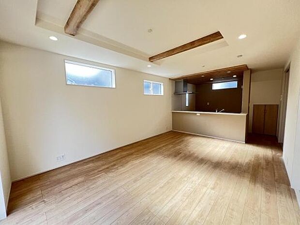 家族団らんの場所としてゆったりと居心地の良いリビングです。