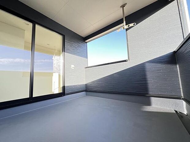 お洗濯ものを気持ち良く太陽の光で干せるのが嬉しいですね。