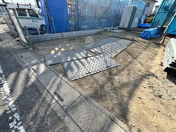 駐車場ももちろん完備しておりますのでお車所有の方にも心強いです。