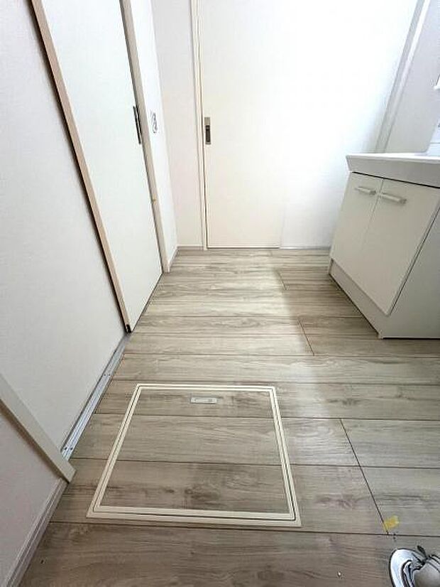 快適で清潔感がある脱衣スペースです。