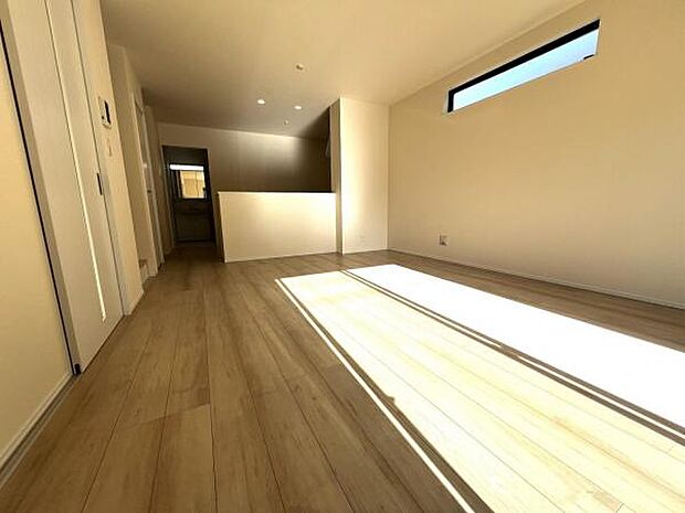 リビングダイニングになります。ご家族そろっての素敵な空間になりそうですね。