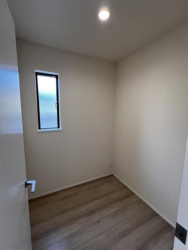 嬉しい納戸付き、ワーキングスペースにも活用できます