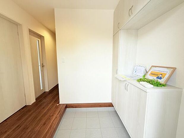 いつも気持ちよくご家族を迎えられる玄関です。