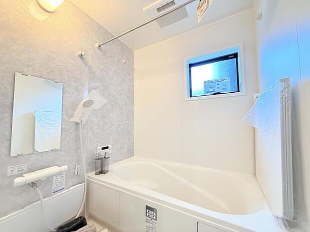 お風呂でほっとひといき。1日の疲れを癒しましょう。