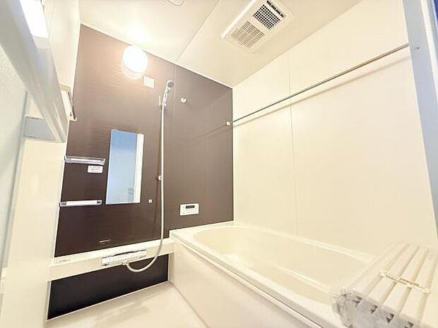 お風呂でほっとひといき。1日の疲れを癒しましょう。