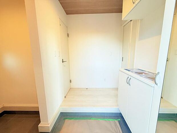 いつも気持ちよくご家族を迎えられる玄関です。