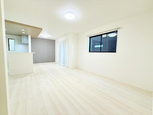 家族団らんの場所としてゆったりと居心地の良いリビングです。