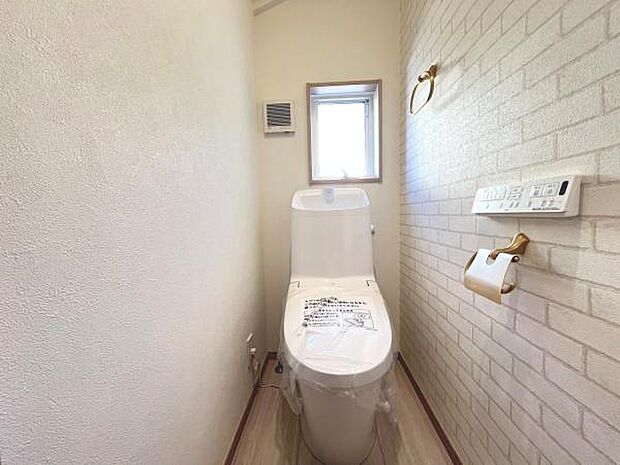 ほっと安らげるトイレ空間です。