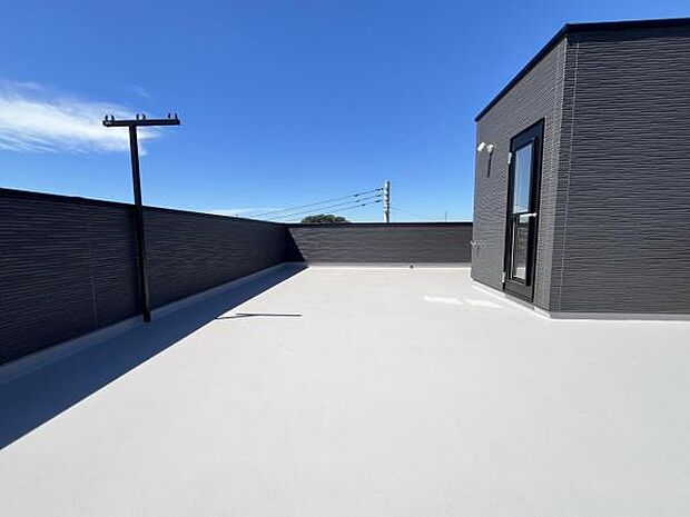 お洗濯ものを気持ち良く太陽の光で干せるのが嬉しいですね。