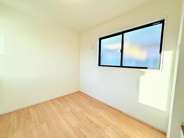 子供部屋にもちょうど良い大きさのお部屋です。